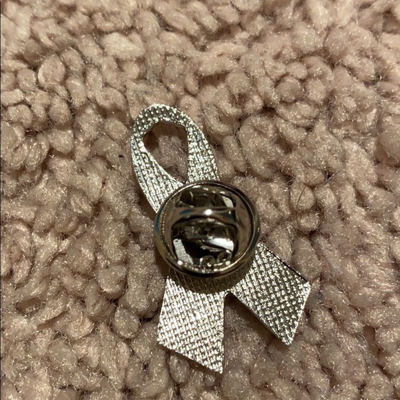 1” metal autism awareness acceptance puzzle ribbon pins 13 - Picture 3 of 6